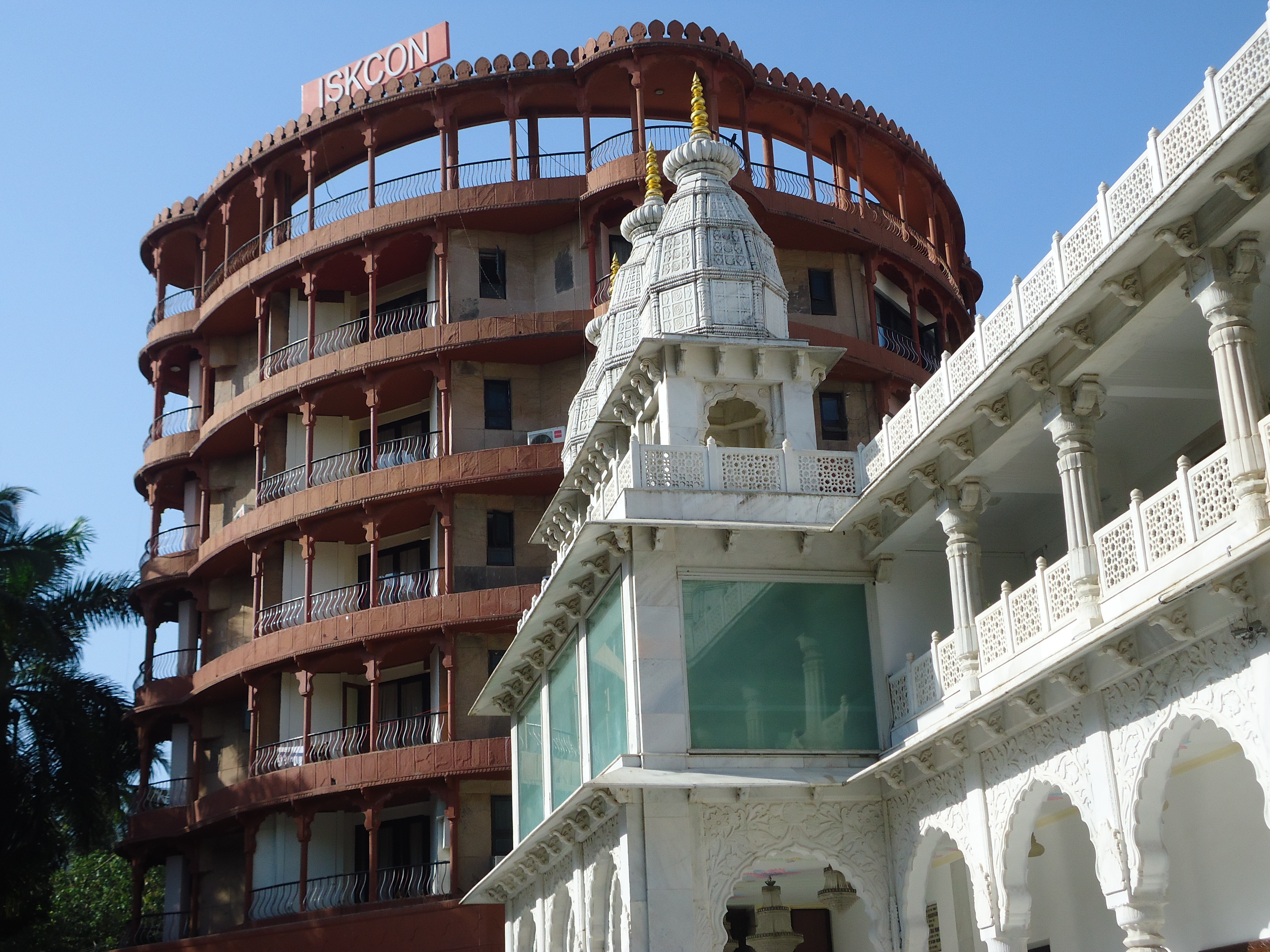 ISKCON Temple Juhu (Sri Sri Radha Rasabihari Temple)