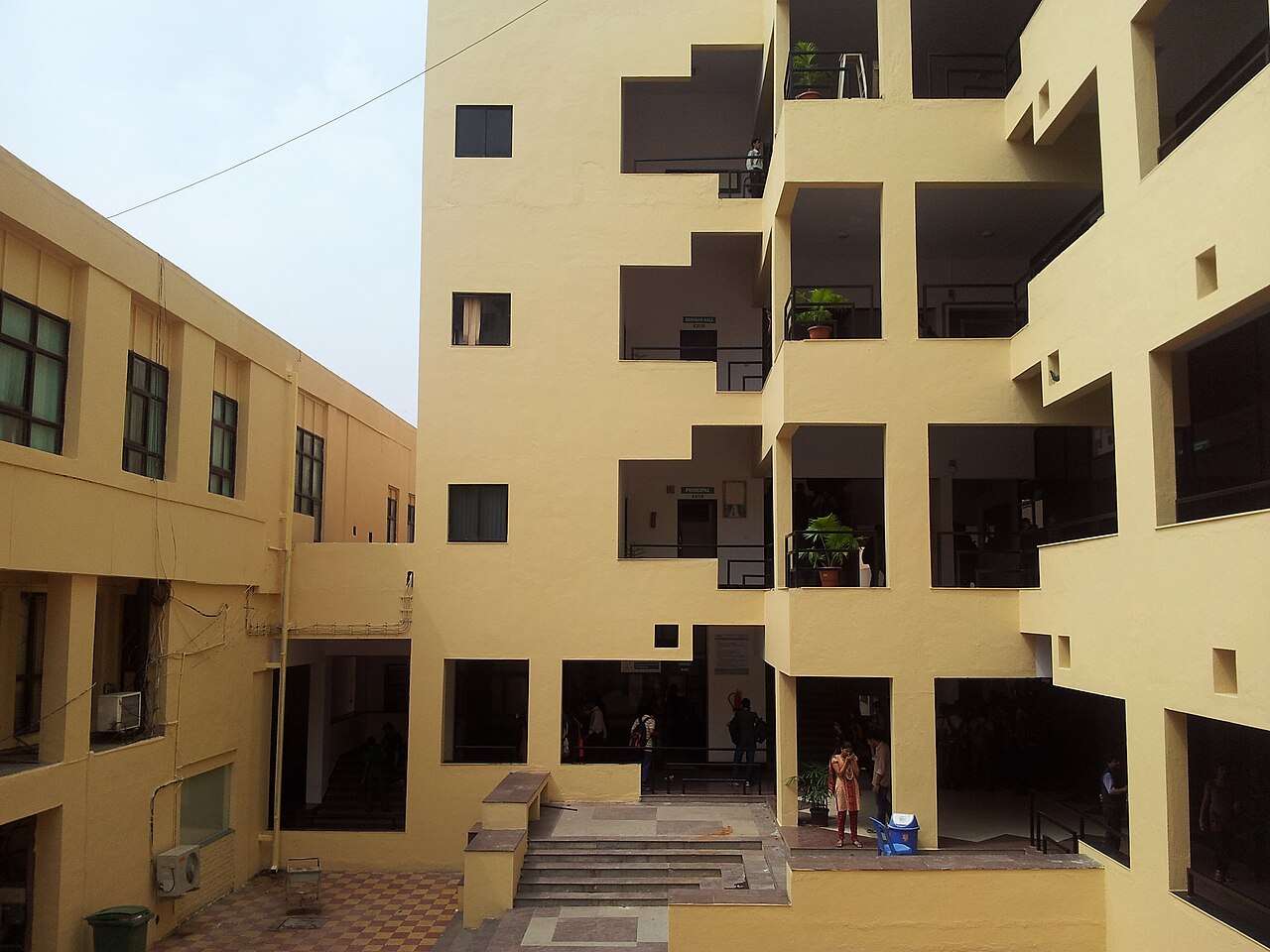 SIES College & Sion Education Hub